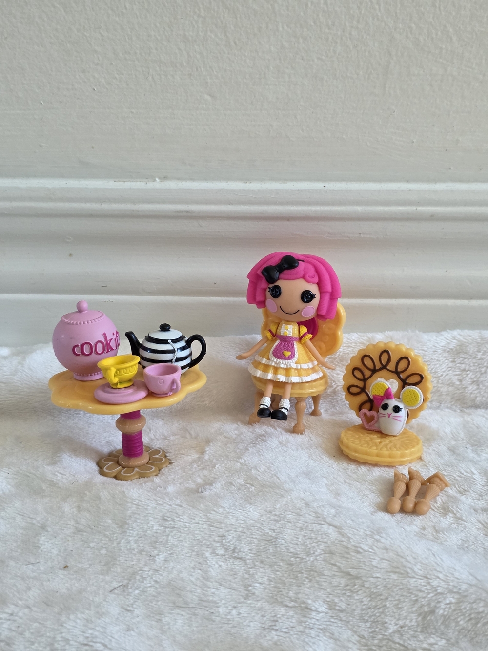 Mini Lalaloopsy Crumbs Sugar Cookie Tea Party Playset - INCOMPLETE